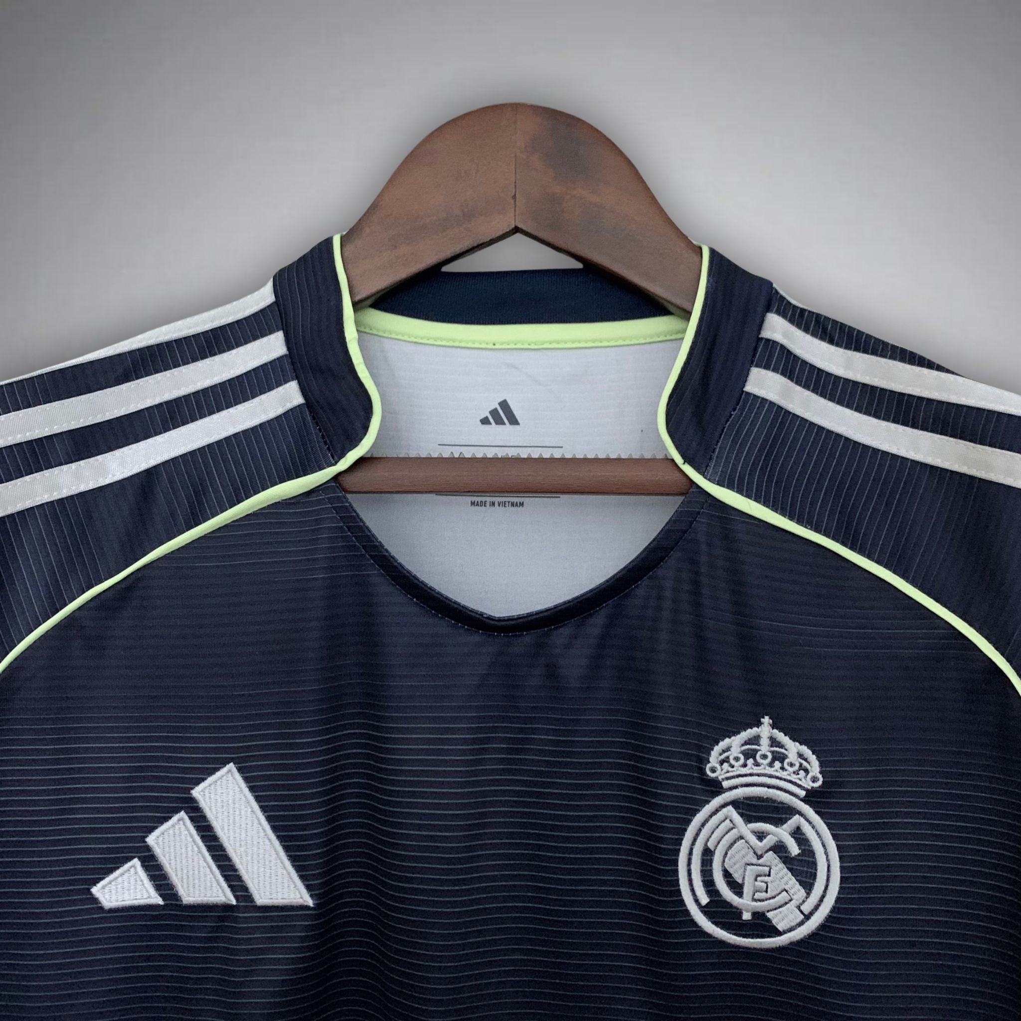 25/26 REAL MADRID UITTENUE