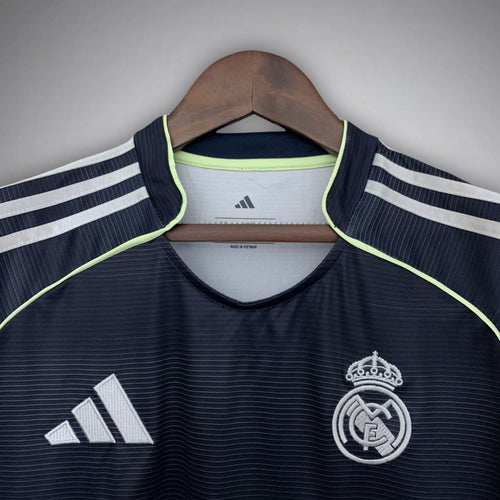 25/26 REAL MADRID UITTENUE