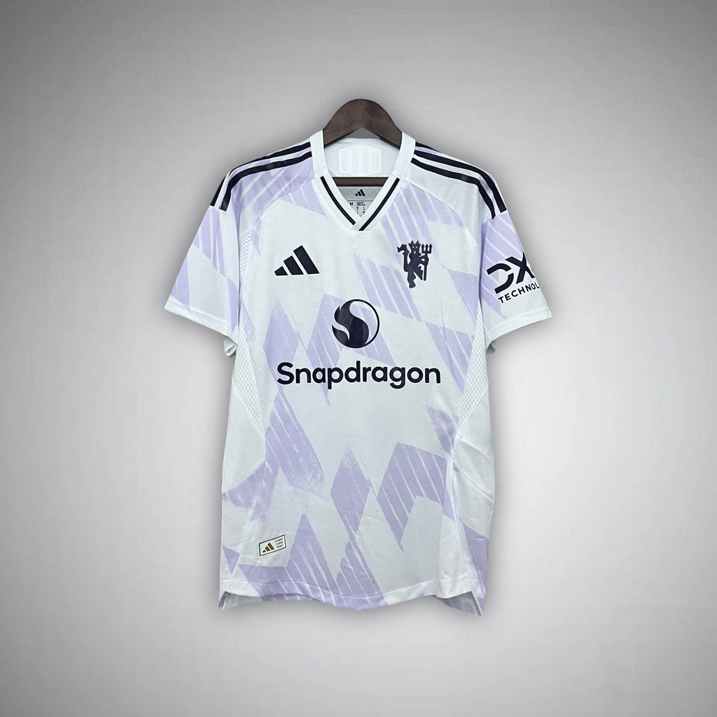 25/26 MANCHESTER UNITED UITTENUE