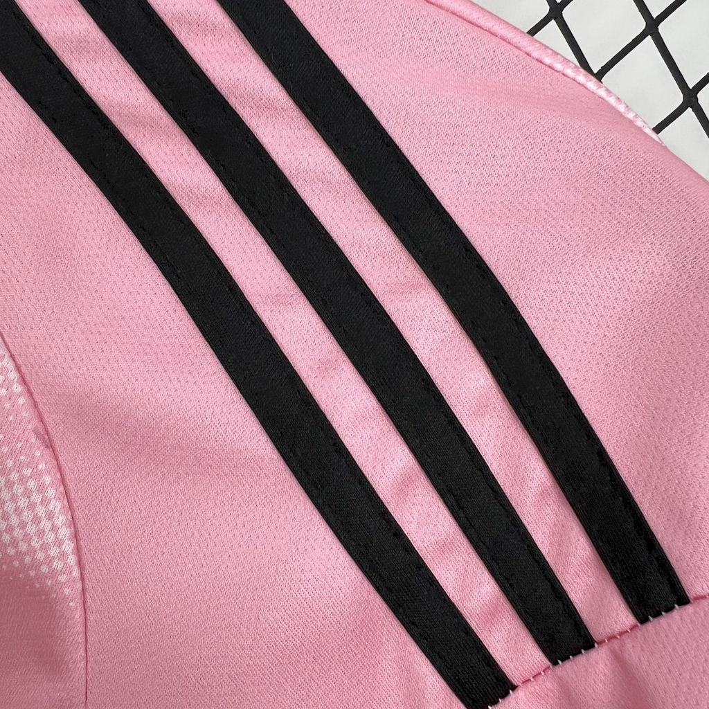REAL MADRID PINK DROOMKIT