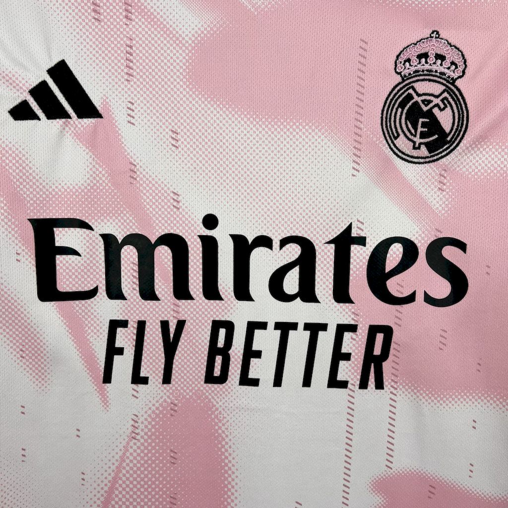 REAL MADRID PINK DROOMKIT