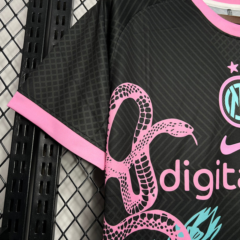 INTER MILAN PINK SLANGEN KIT
