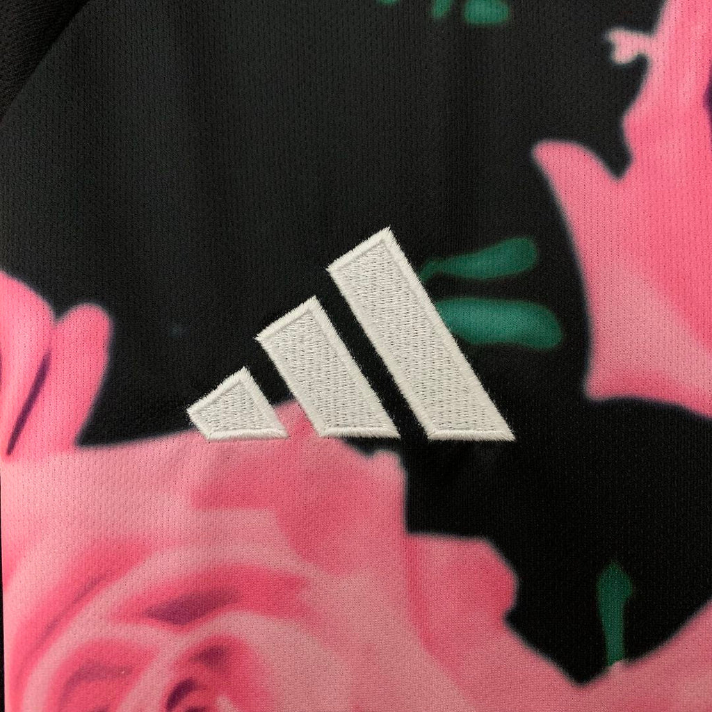 REAL MADRID PINK SLANGEN KIT
