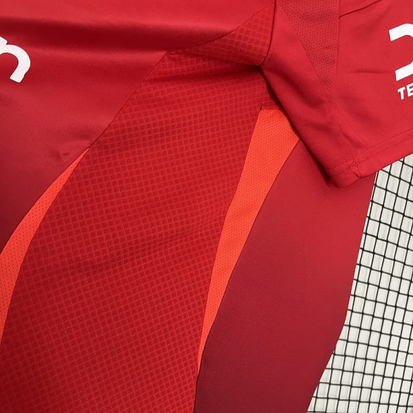 MANCHESTER UNITED 2024/25 SHIRT I 50% OFF!