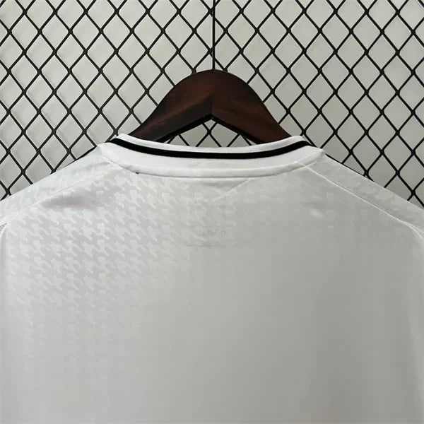 24/25 REAL MADRID HOME KIT I  75% OFF!