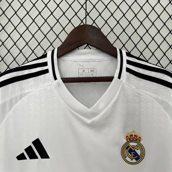 24/25 REAL MADRID HOME KIT I  75% OFF!