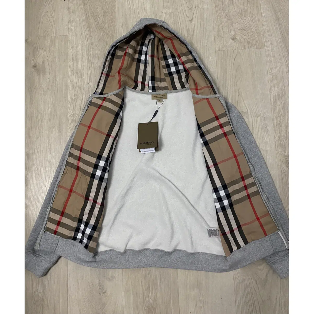 BURBERRY VEST